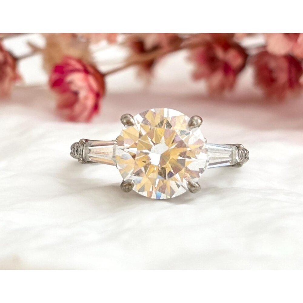 CZ Round & Baguette Cut Gemstone 925 Sterling Silver Vintage Ring - sz 6.25
